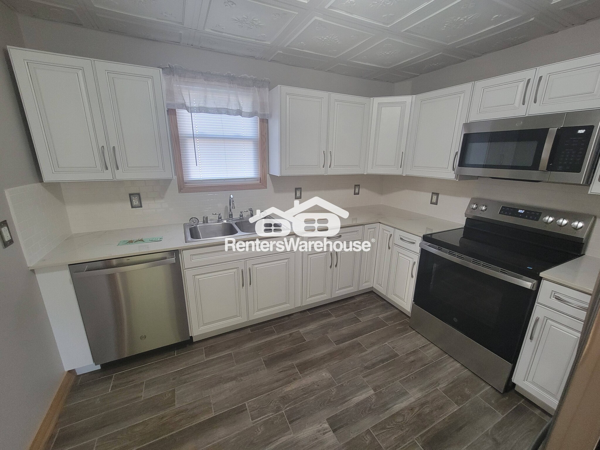 Building Photo - 244 E Fremont St