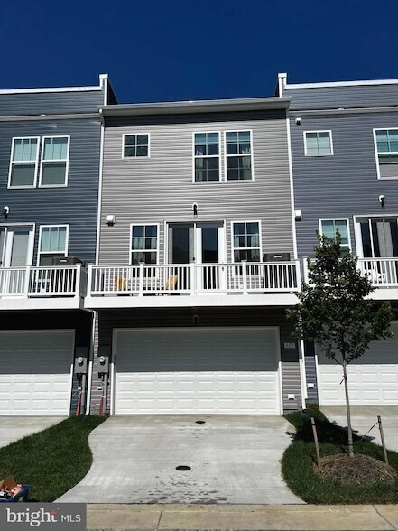 Building Photo - 623 Hemsworth Ln