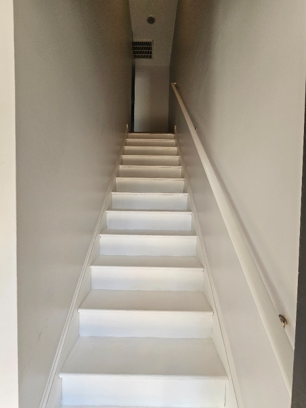 Building Photo - 527 Walter St