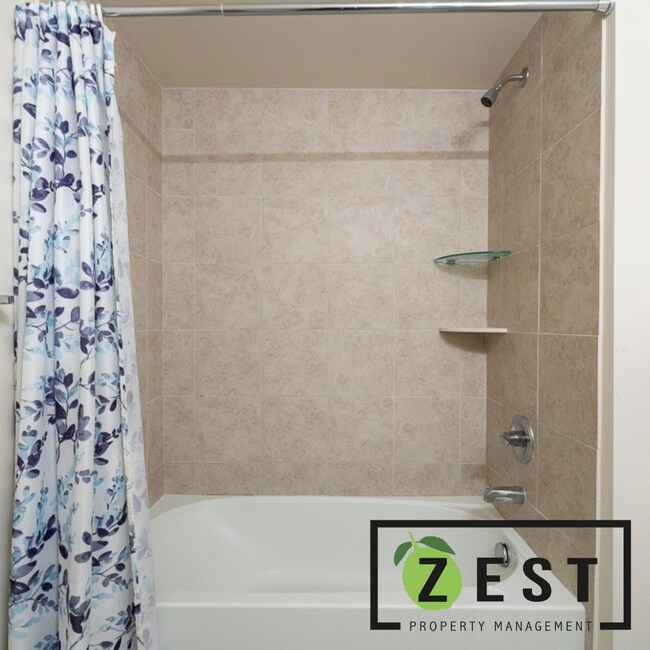 Building Photo - Amazing 3Bedroom 2 Baths OPEN HOUSE- 11/29 12PM-12:30PM