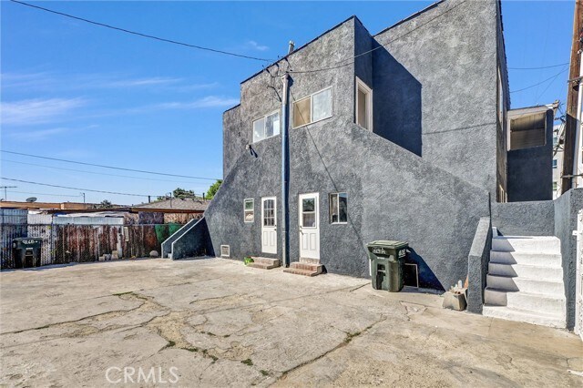 Building Photo - 924 S Sunol Dr