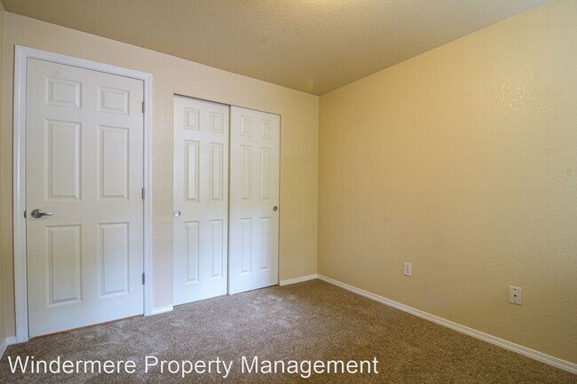 Building Photo - 2 br, 2 bath House - 15433 Country Club Dr...