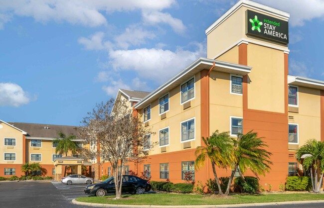 Building Photo - 3089 Executive Dr