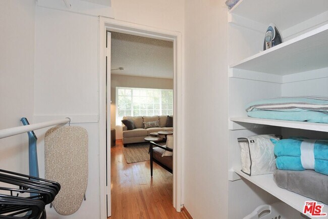 Building Photo - 313 Mildred Ave