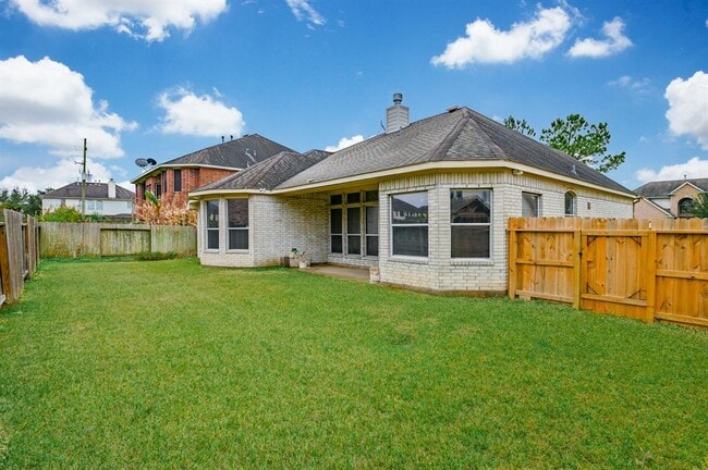 Building Photo - 211 Elana Ln