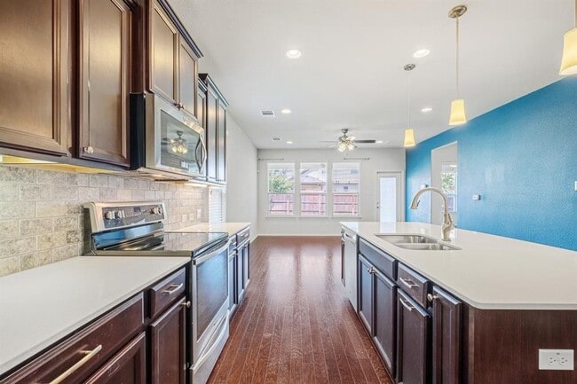 Building Photo - 16012 Remington Reserve Way