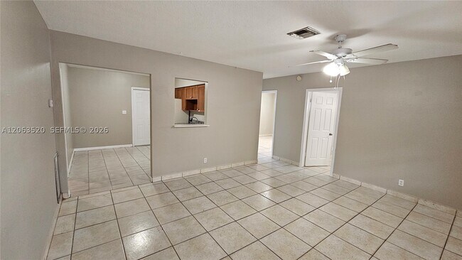 Building Photo - 5030 SW 26th Ave
