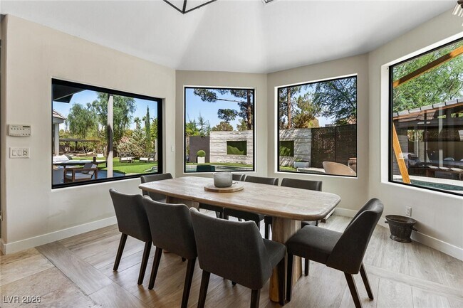 Building Photo - 1804 Plantea Ct