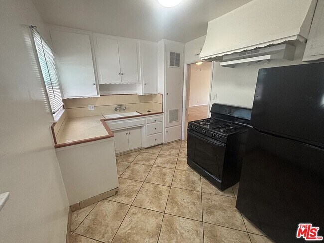 Building Photo - 4131 Palmwood Dr