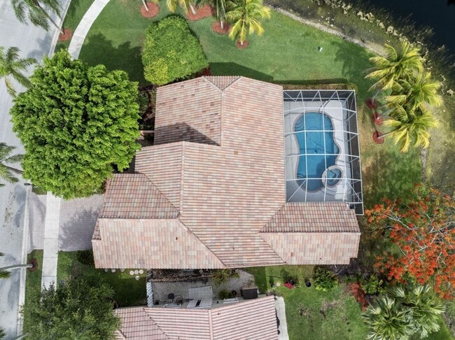 Building Photo - 1179 Laguna Springs Dr