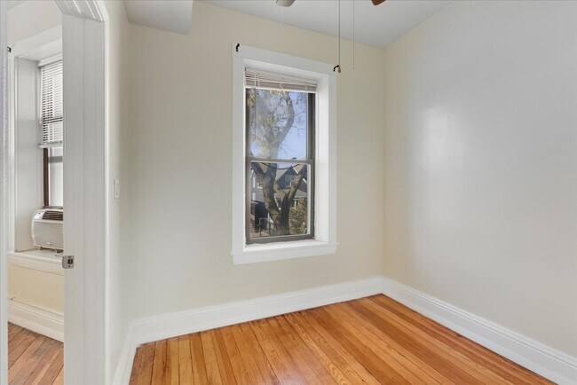 Building Photo - 3107 N Bernard St