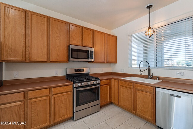 Building Photo - 2790 W Checkerspot Dr