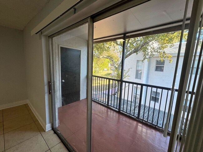 Building Photo - 4501 Treehouse Ln