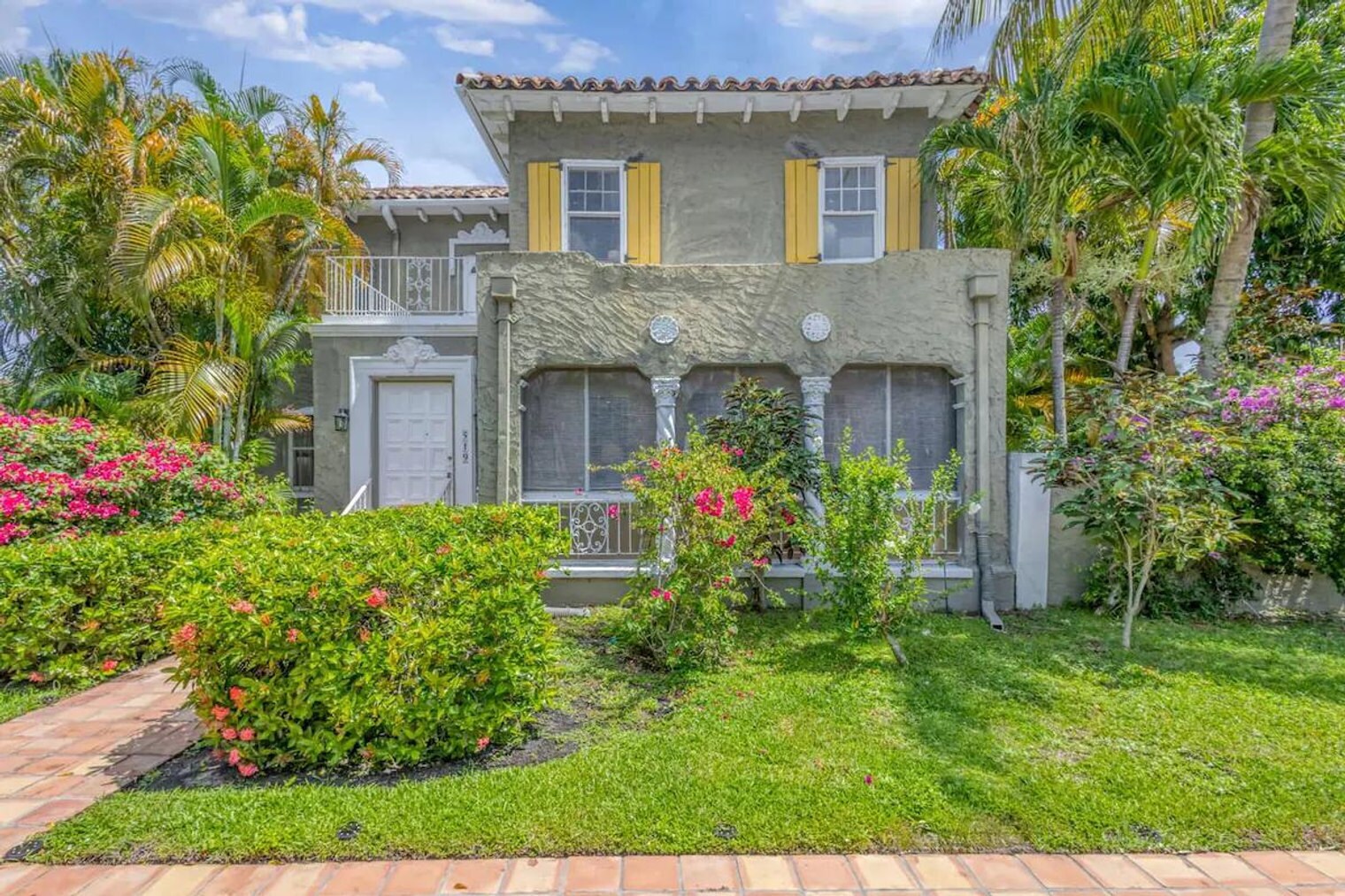 Building Photo - 2901 Spruce Ave