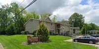 Building Photo - 808 Treewood Dr