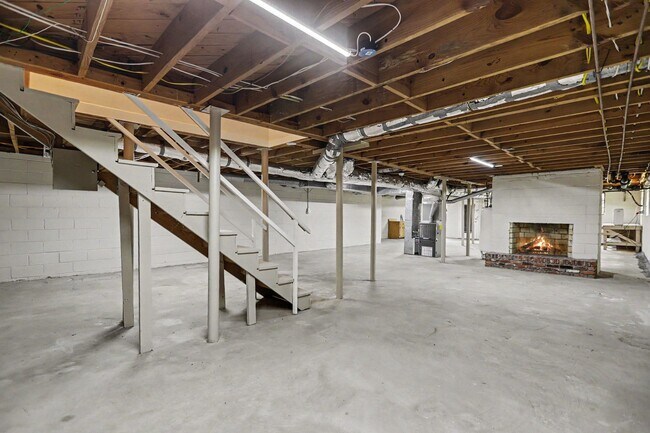 Building Photo - 4725 Kitty Hawk Dr