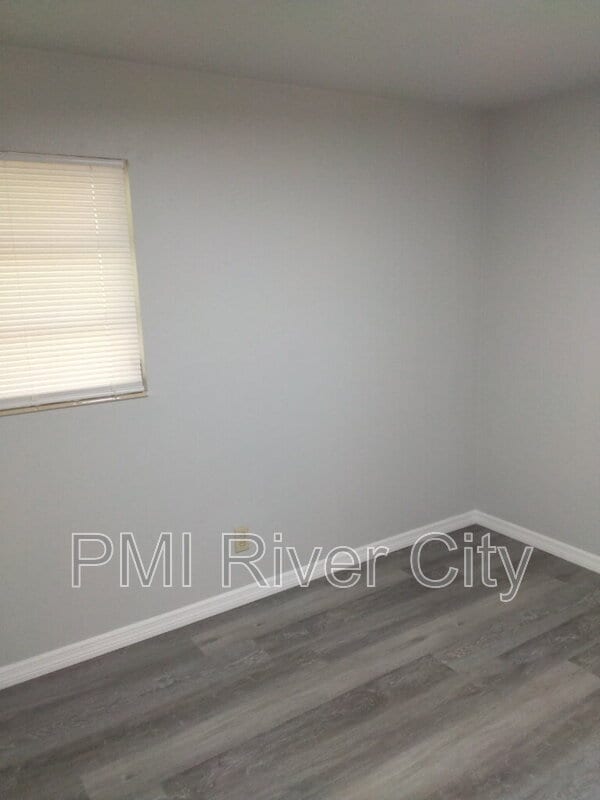 Building Photo - 8147 Bazaine Dr
