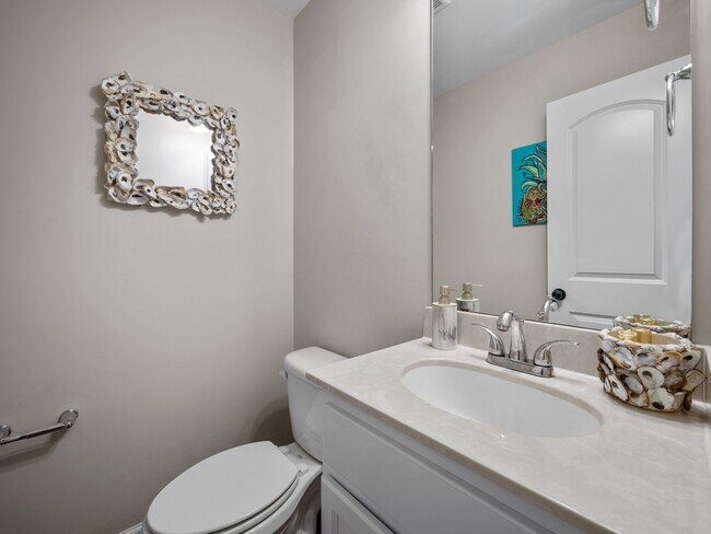 Building Photo - 219 Breakwater Dr