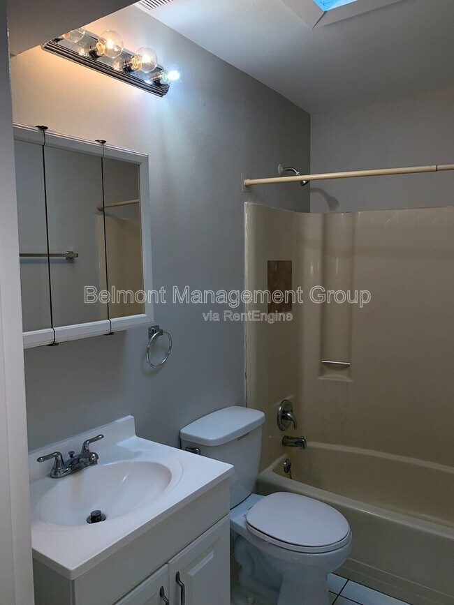 Building Photo - 5533 Decatur St