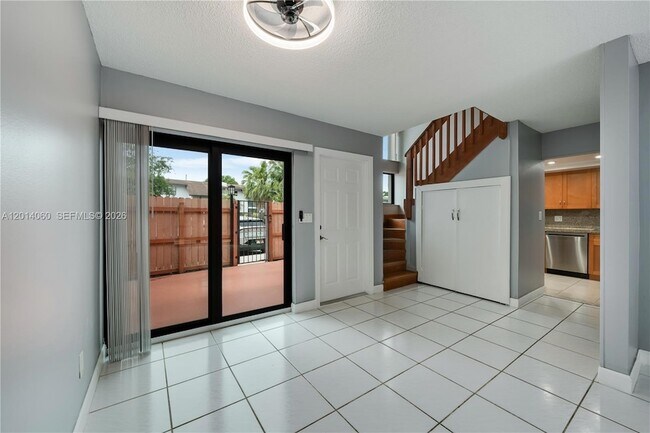 Building Photo - 6929 SW 110th Ave