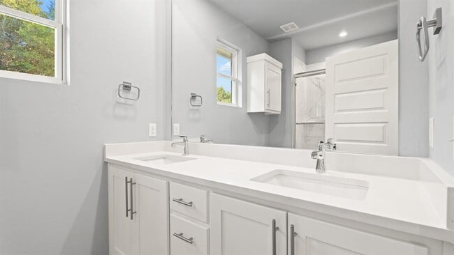 Building Photo - 17857 Salem Rd