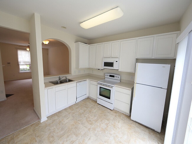 Building Photo - Convenient Morrisville Location