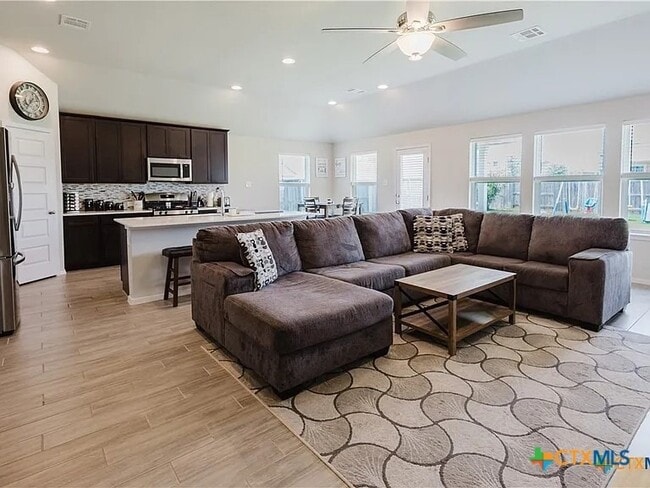 Building Photo - 228 Sage Meadows Dr