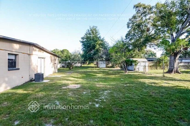 Building Photo - 1720 Darlington Dr