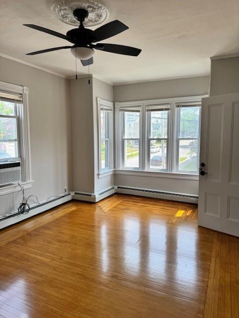 Primary Photo - 374 Hope St