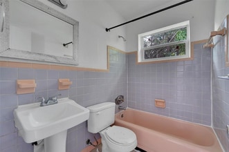 Building Photo - 2403 SW 8th St