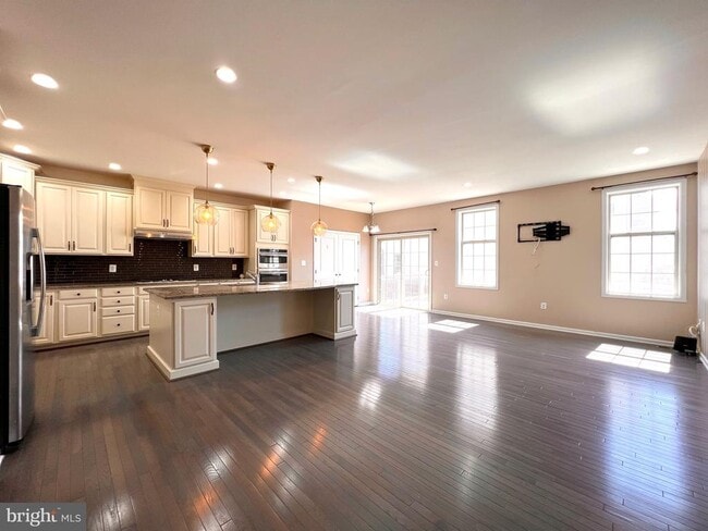Building Photo - 23480 Logans Ridge Terrace