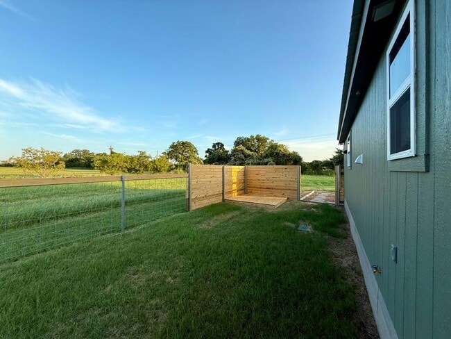 Building Photo - 671 Co Rd 3386