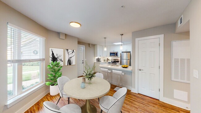Building Photo - Regency Place