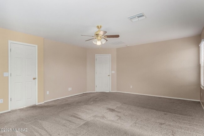 Building Photo - 12996 N Desert Olive Dr