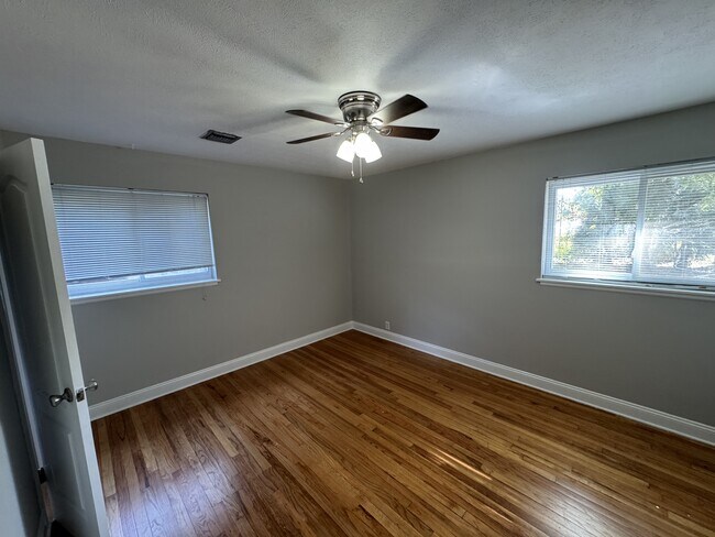 Building Photo - 119 Judith Dr