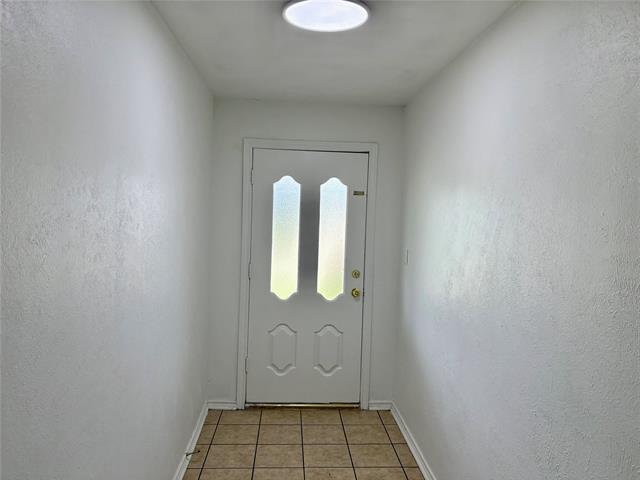 Building Photo - 3900 San Mateo Dr