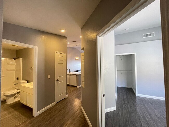 Building Photo - 5151 Briar Patch Way