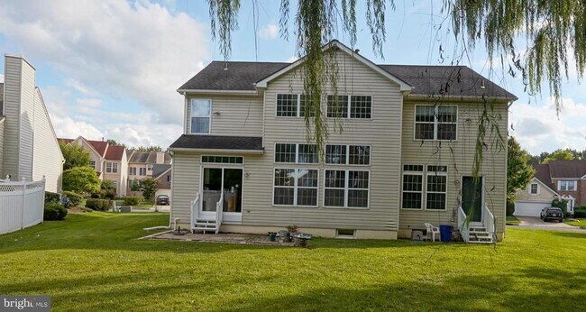 Building Photo - 106 Europa Blvd