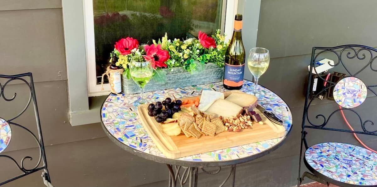 Building Photo - 301 4th St