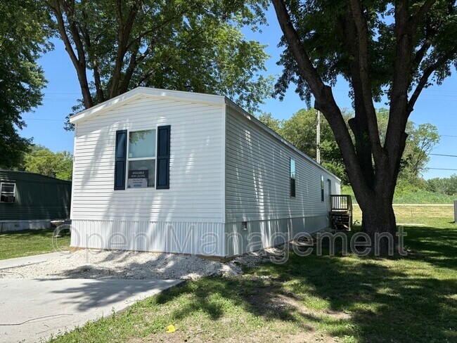 Building Photo - 1400 Cleveland Rd