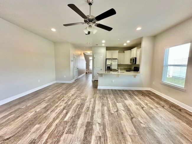 Building Photo - 89 Crossing Ln