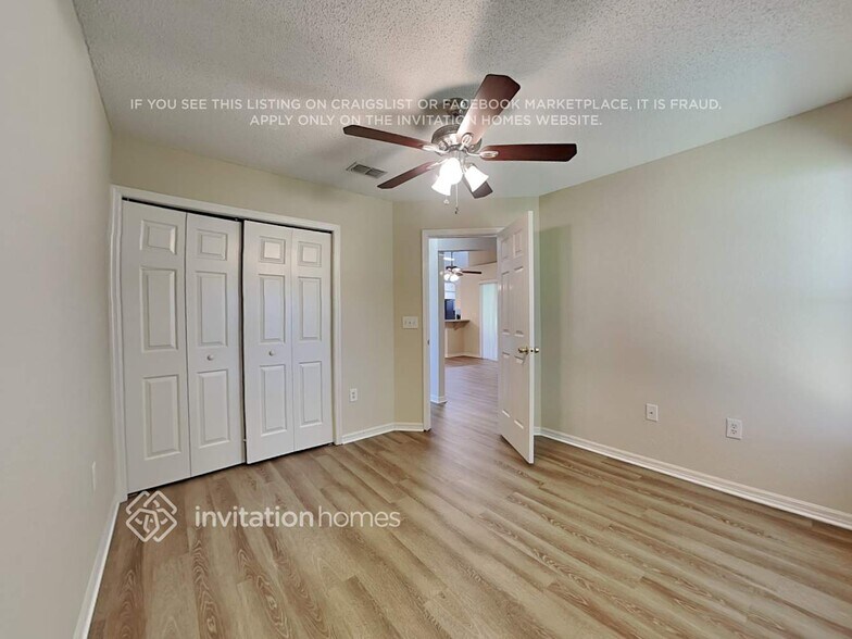 Building Photo - 2655 Green Valley Dr