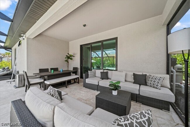 Building Photo - 14470 Secret Garden Cove