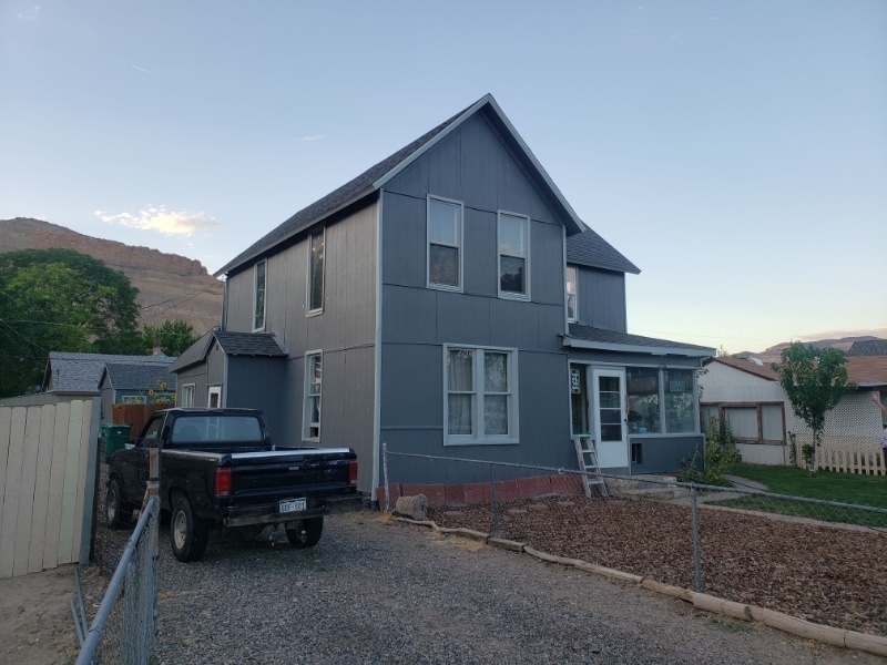 Building Photo - 324 W 6th St