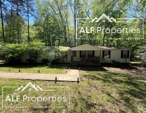 Building Photo - For Rent: Spacious 1,960 Sq Ft  3-Bedroom,...