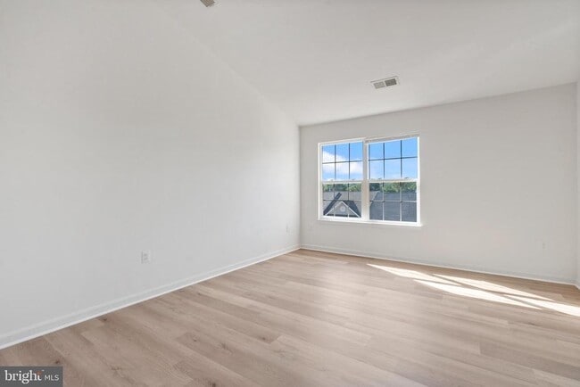 Building Photo - 200 Chesterbrook Ct