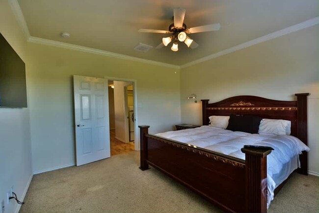 Building Photo - 3205 Victorian Manor Ln