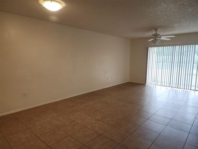 Building Photo - 13336 Fairway Glen Dr