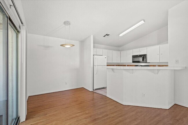 Building Photo - 7909 Fossil Creek Ln