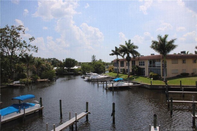 Building Photo - 2600 S Kanner Hwy